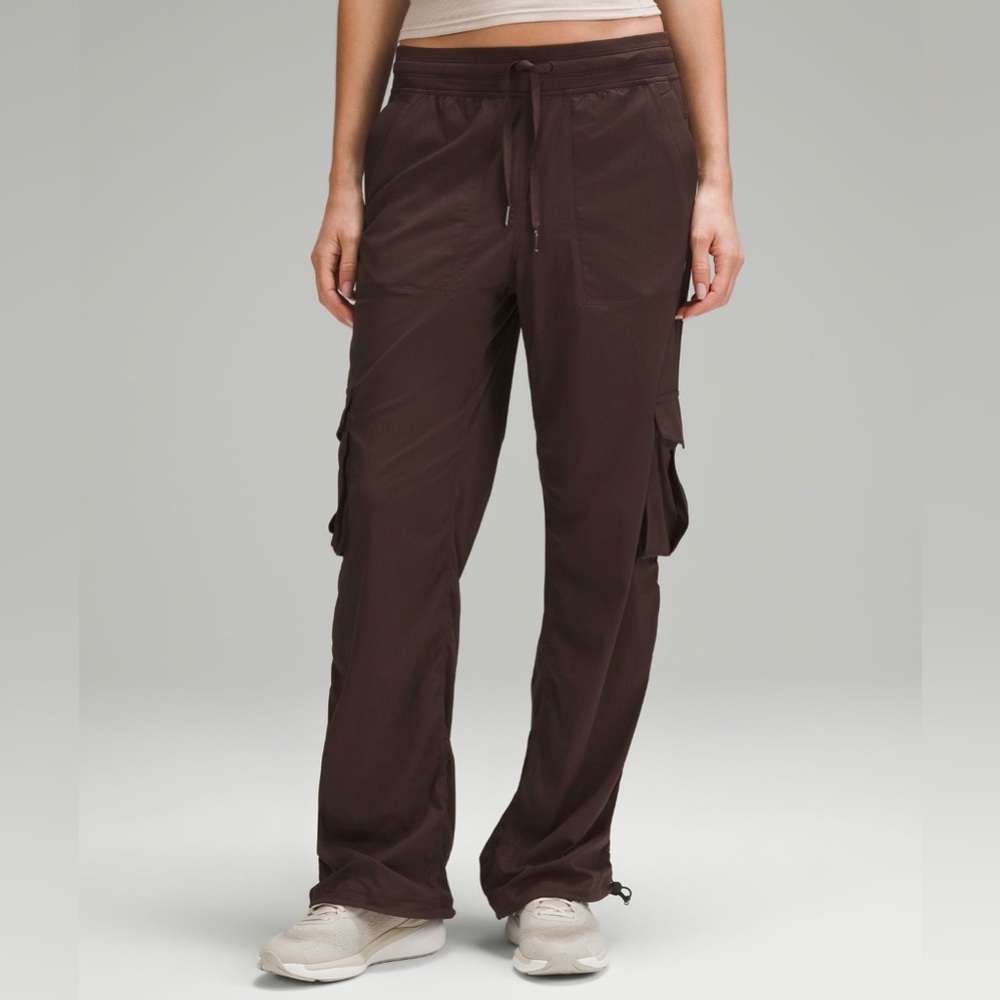 Lululemon Dance Studio Relaxed-Fit Mid-Rise
Cargo Pant Size Large